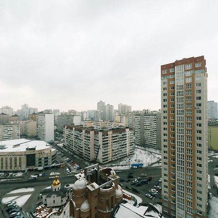 Cozy Apartment On Gmyri 12B Near Metro Poznyaki Киев Экстерьер фото