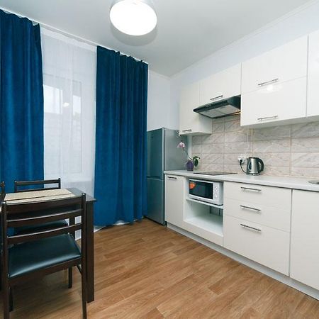 Cozy Apartment On Gmyri 12B Near Metro Poznyaki Киев Экстерьер фото